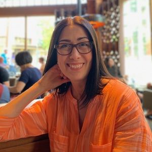 Meet your Posher, Olivia